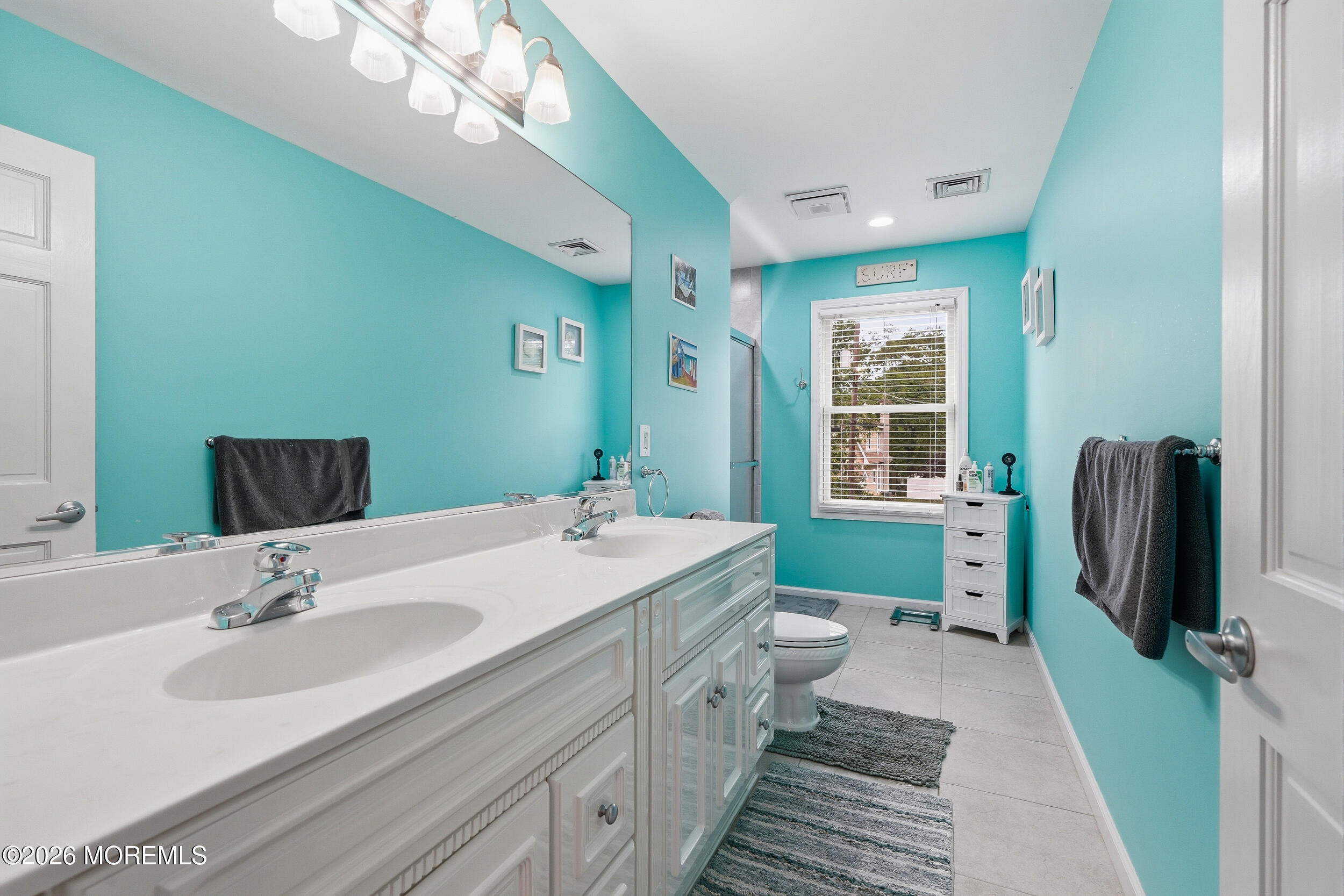 1910 Holbrook Street Oakhurst NJ 07755