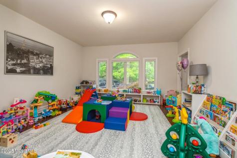 5 Ramapo Court Colts Neck NJ 07722
