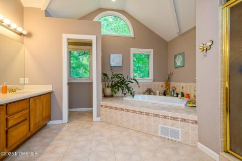 5 Ramapo Court Colts Neck NJ 07722