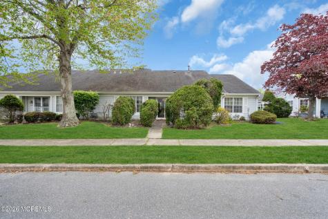 880A Winchester Court Manchester NJ 08759