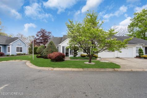 880A Winchester Court Manchester NJ 08759