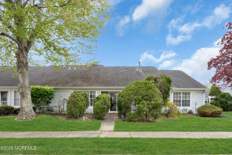880A Winchester Court Manchester NJ 08759