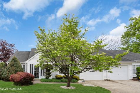 880A Winchester Court Manchester NJ 08759