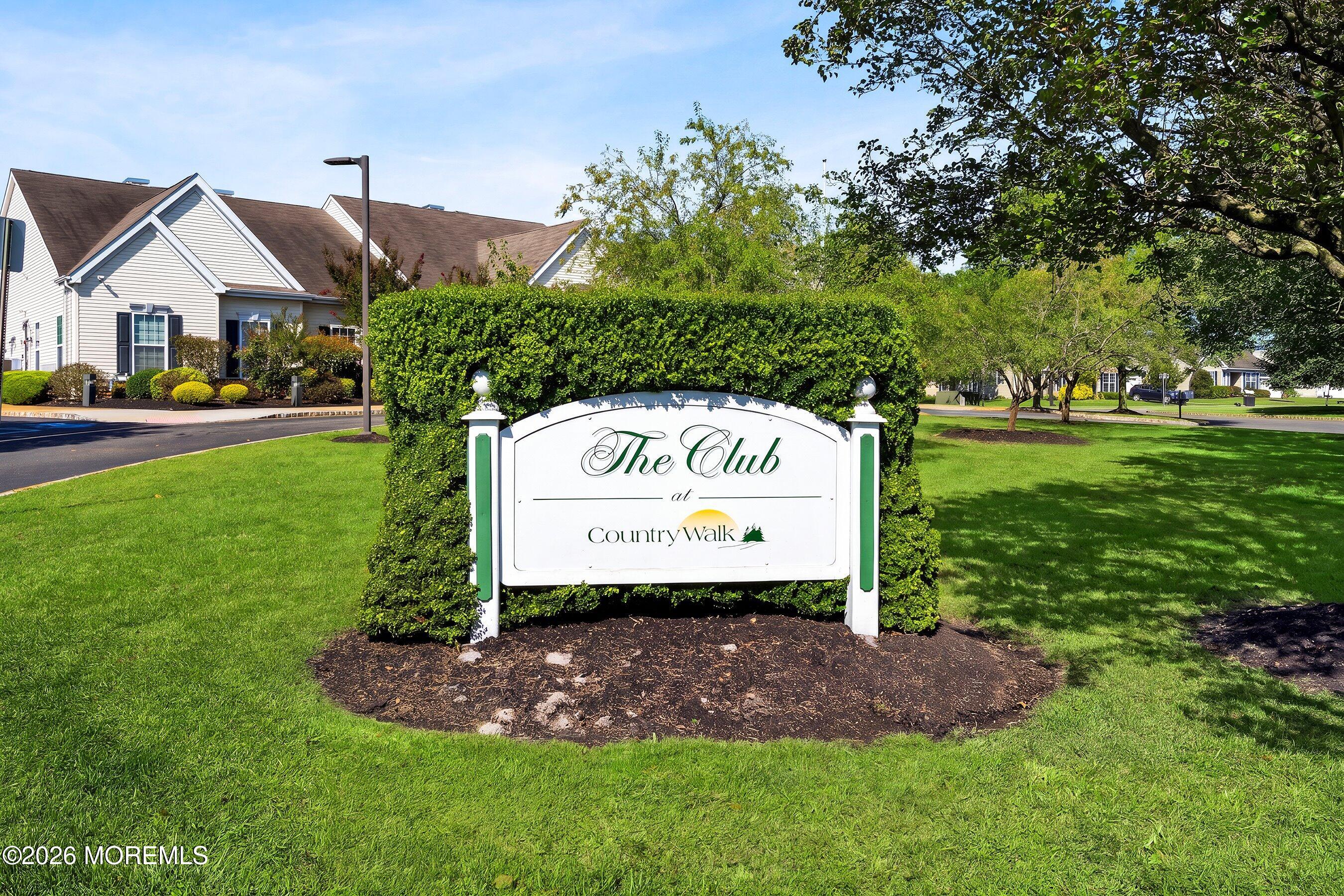 8 Bridle Way Manchester NJ 08759