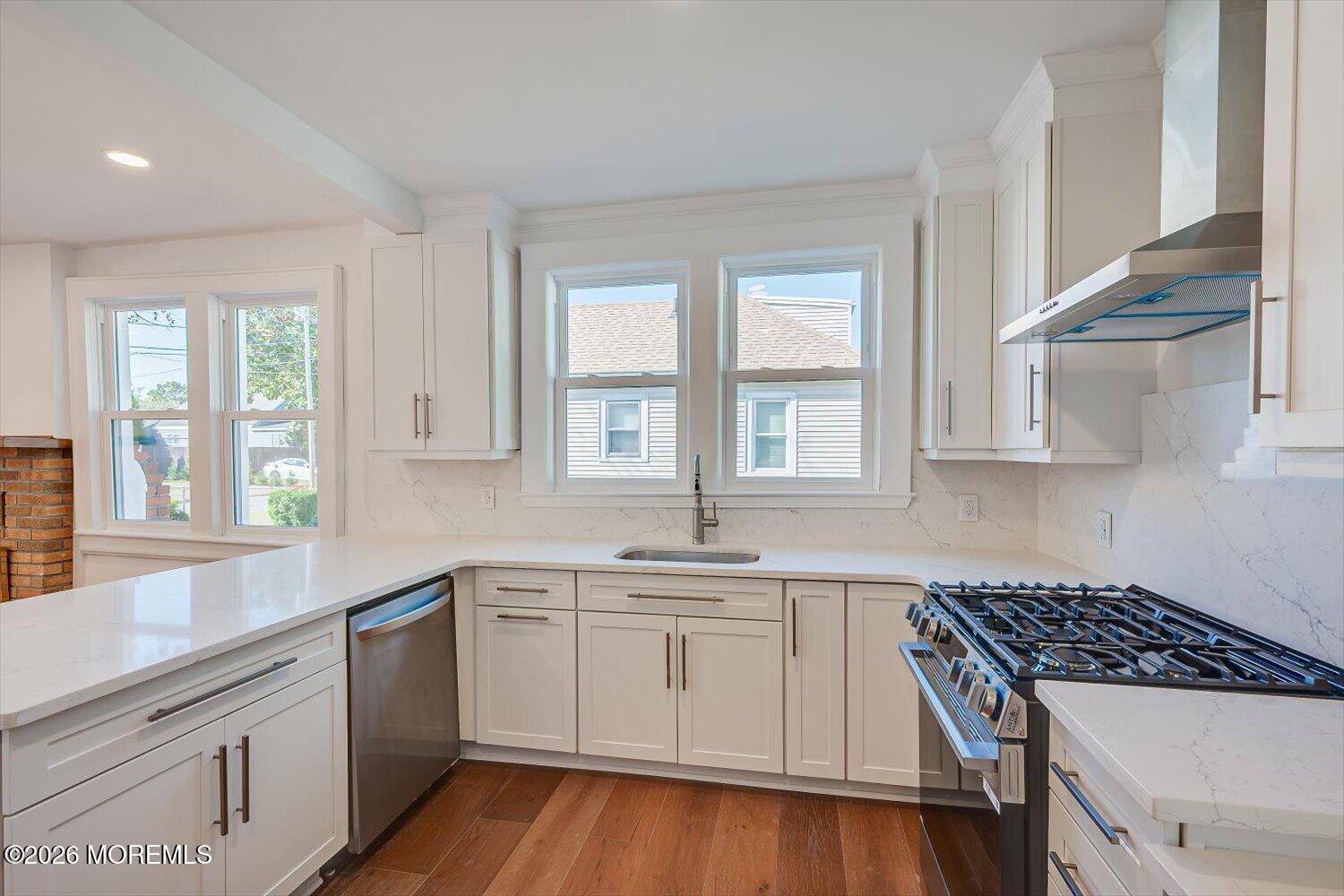 12 White Street Middletown NJ 07748