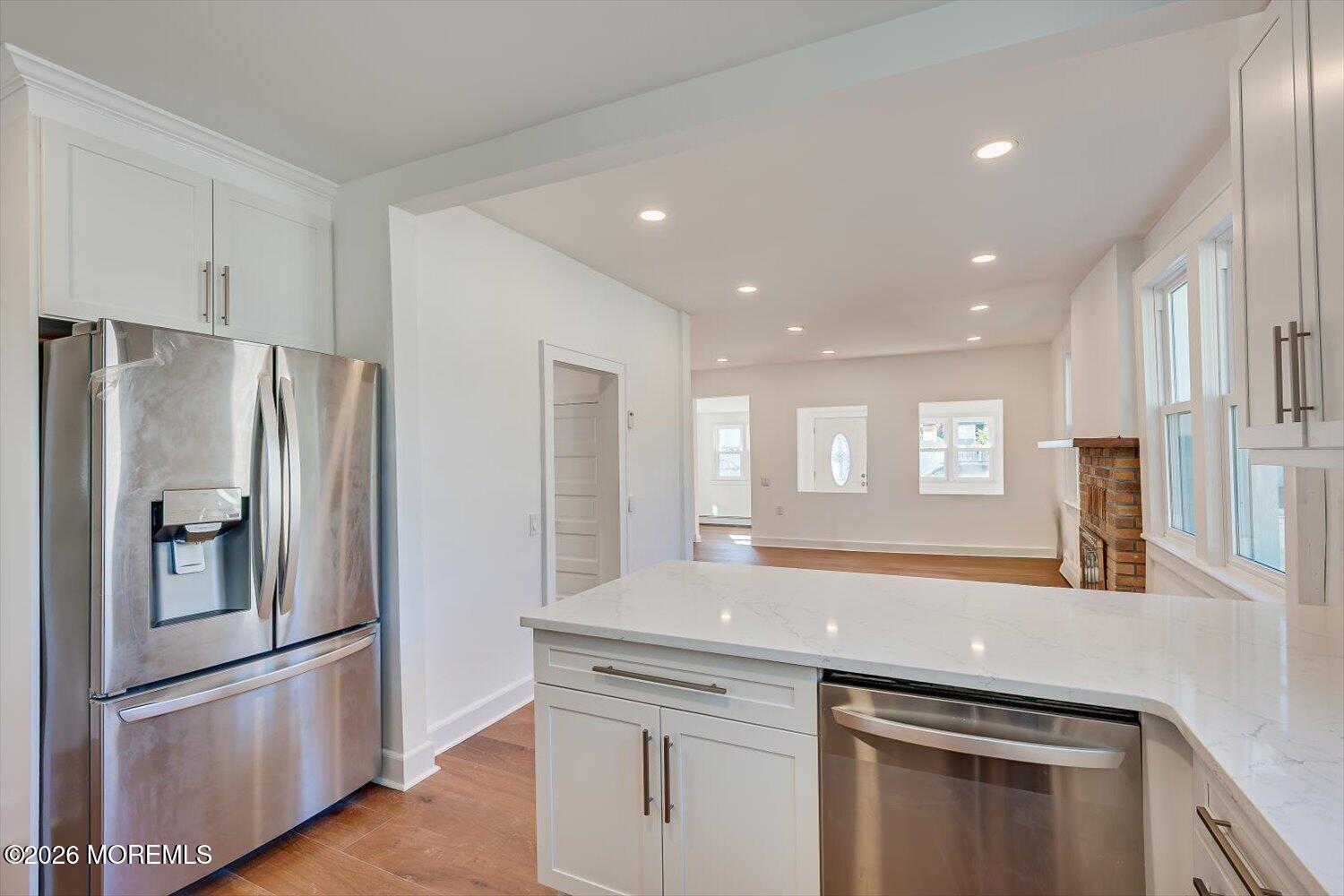 12 White Street Middletown NJ 07748