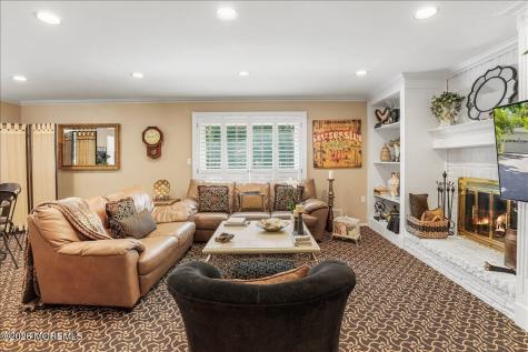46 Saupe Drive Manalapan NJ 07726