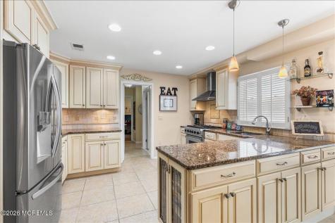 46 Saupe Drive Manalapan NJ 07726