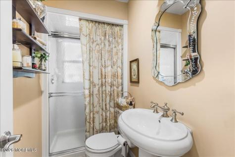 46 Saupe Drive Manalapan NJ 07726