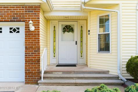 31 Portsmouth Drive Toms River NJ 08757