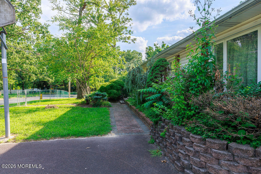 614 Caranetta Drive Lakewood NJ 08701