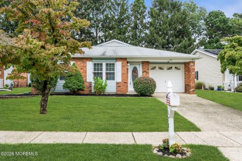 138 Lions Head Boulevard S Brick NJ 08723