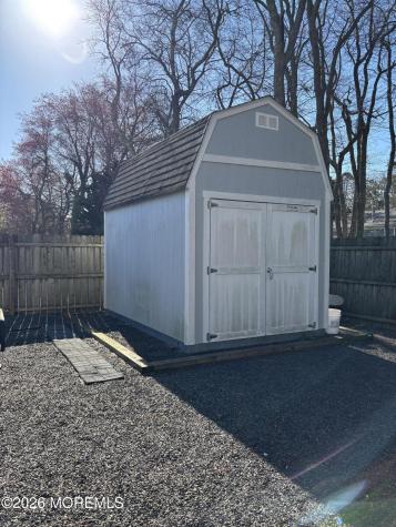 42 Central Avenue Waretown NJ 08758