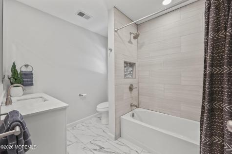 28 Pearl Drive Howell NJ 07731