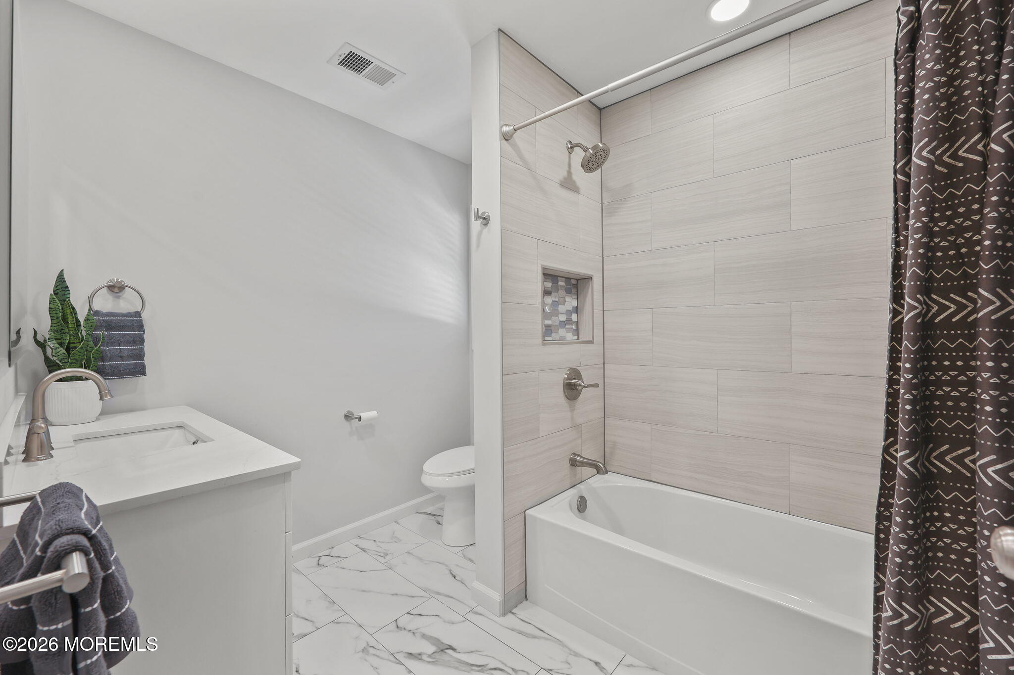 28 Pearl Drive Howell NJ 07731