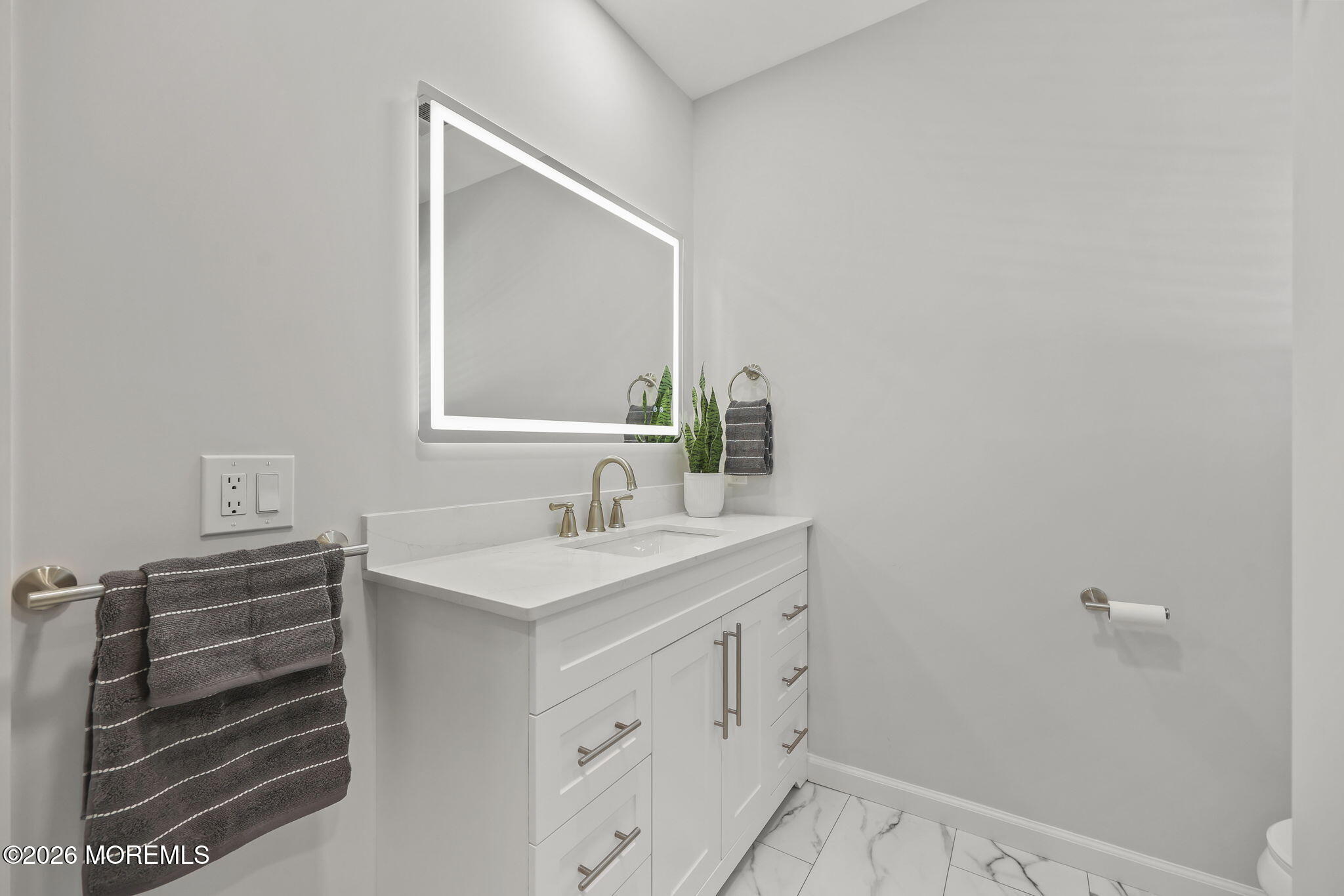 28 Pearl Drive Howell NJ 07731
