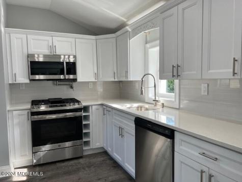 141 Mckinley Avenue Laurence Harbor NJ 08879