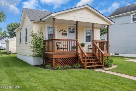 25 Hooker Street Jamesburg NJ 08831