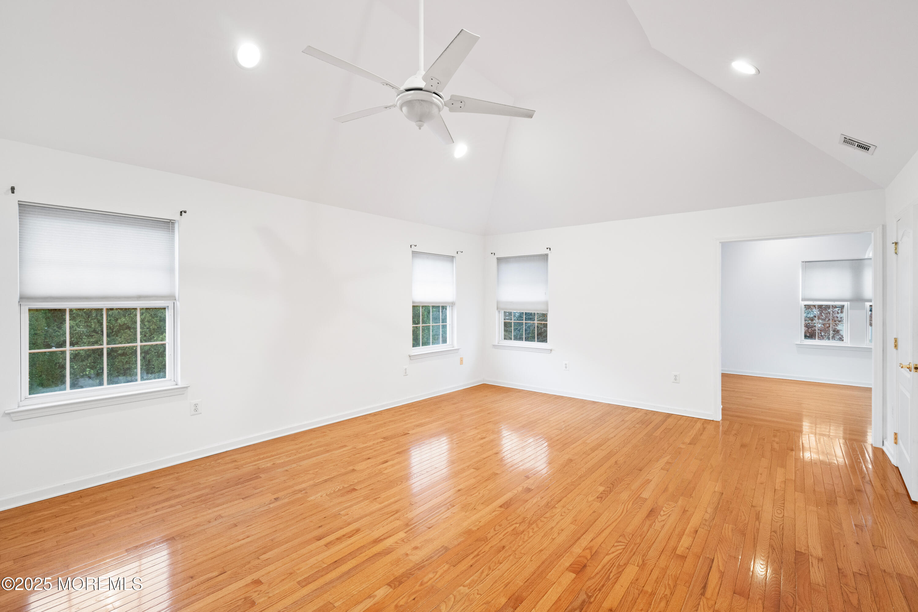 4 Belaire Drive Jackson NJ 08527