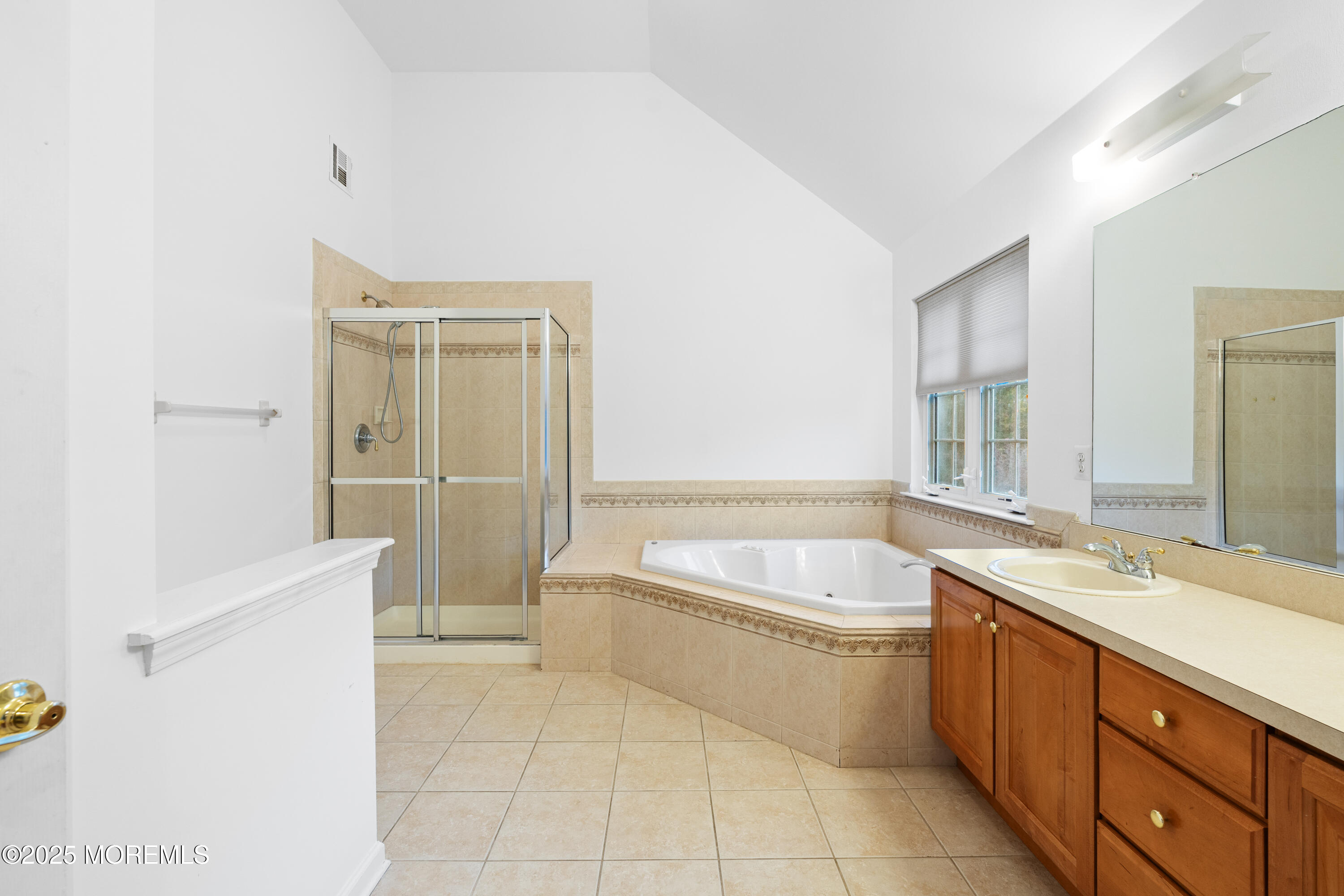 4 Belaire Drive Jackson NJ 08527
