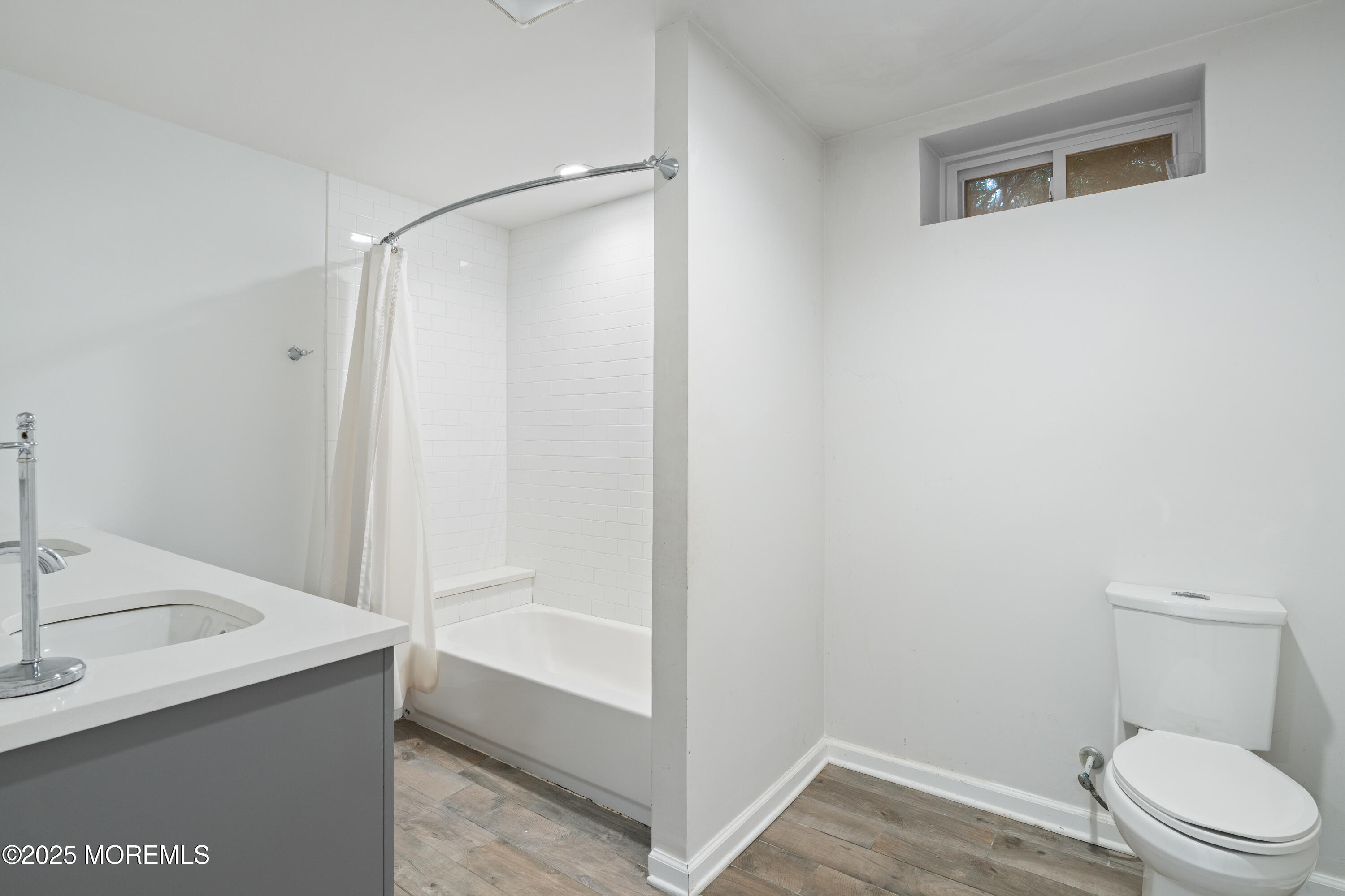 4 Belaire Drive Jackson NJ 08527