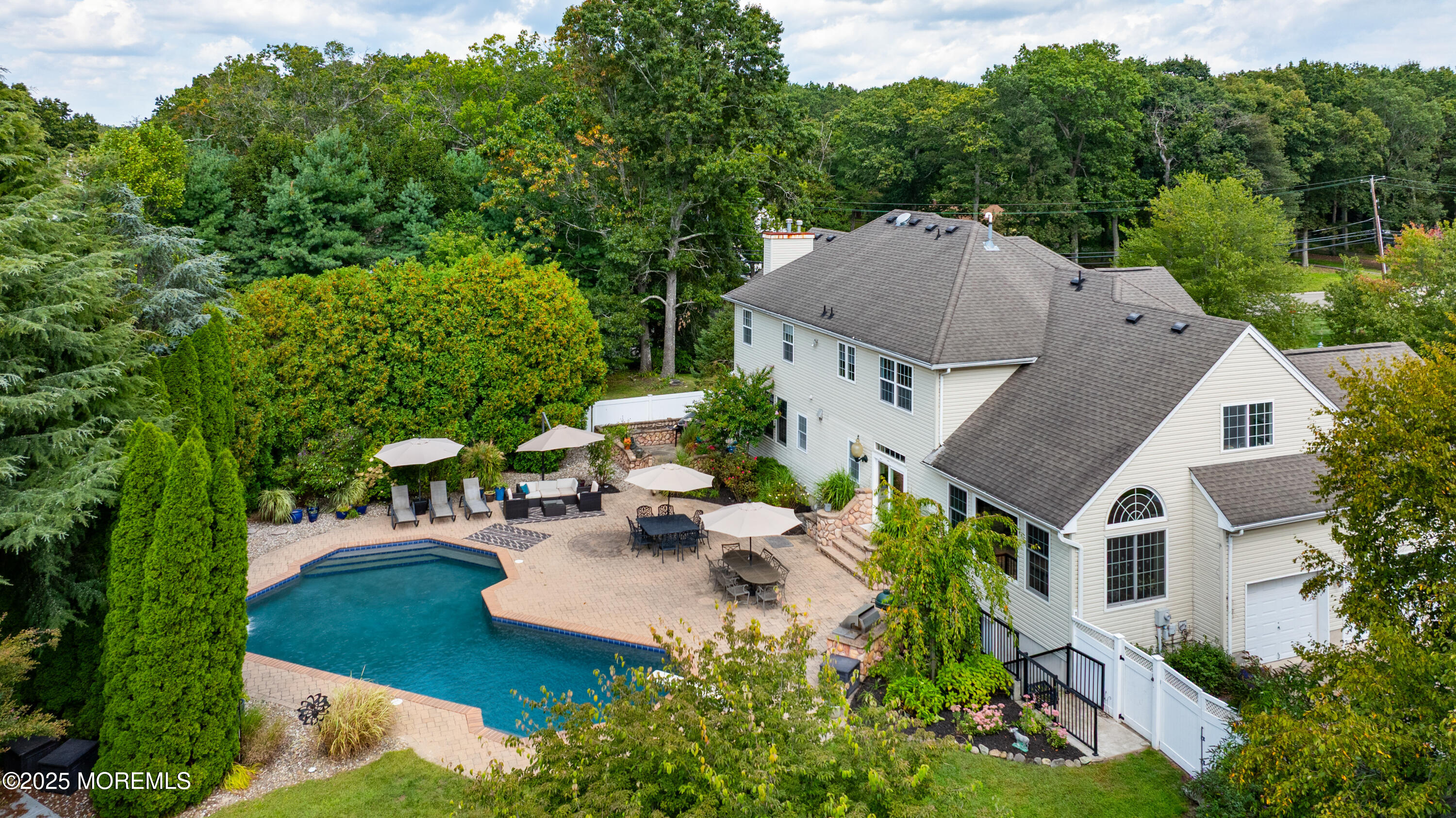 4 Belaire Drive Jackson NJ 08527