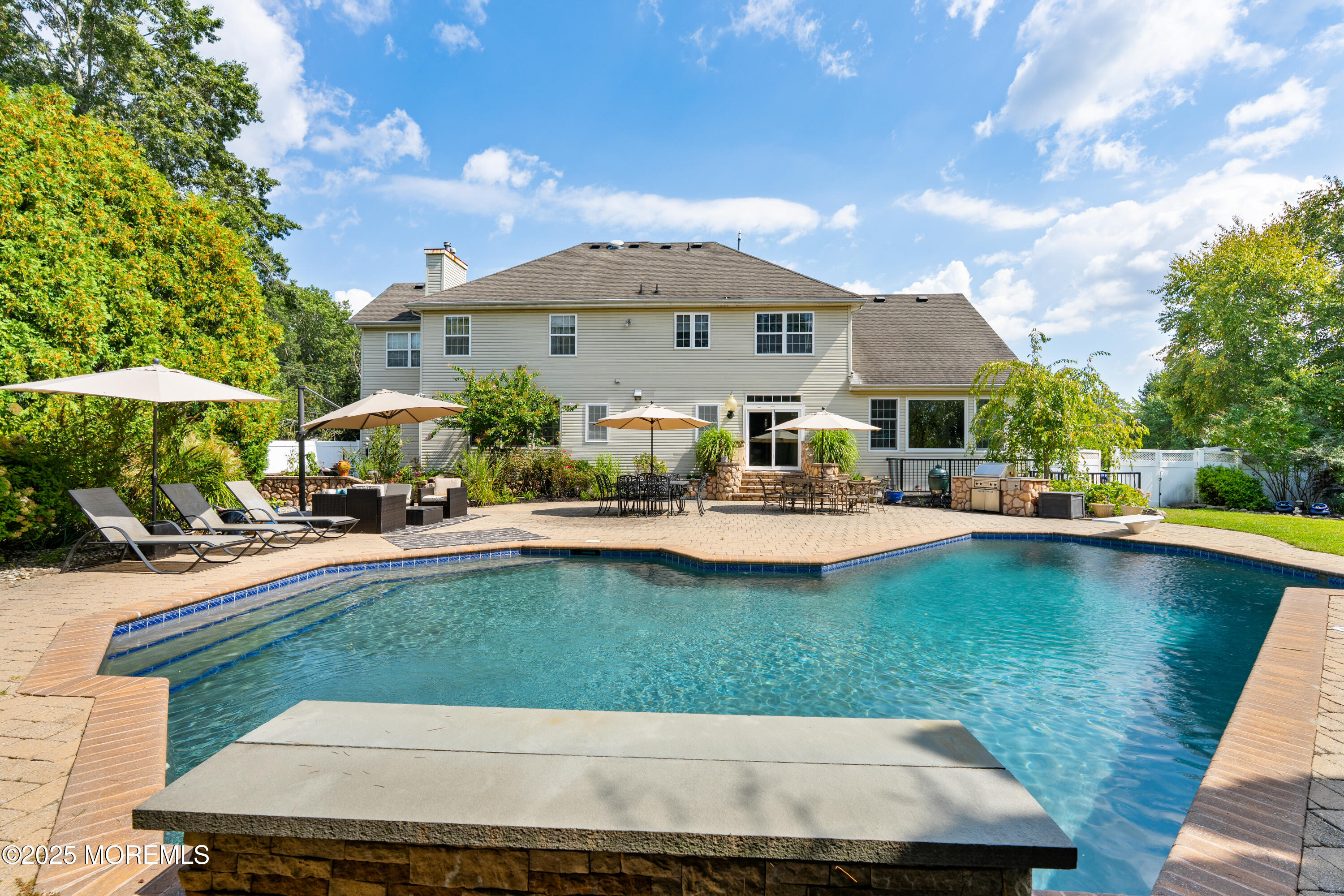 4 Belaire Drive Jackson NJ 08527