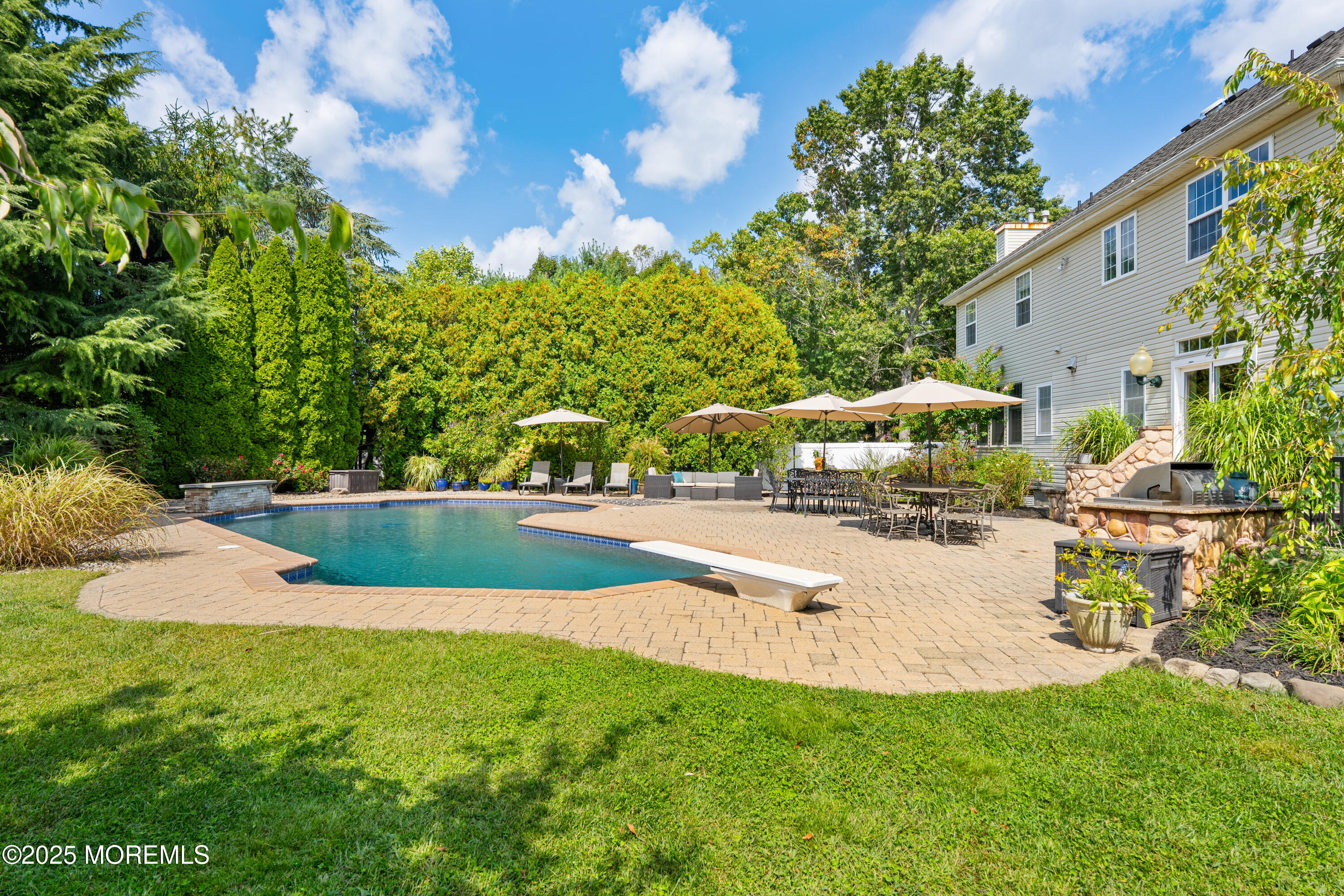 4 Belaire Drive Jackson NJ 08527