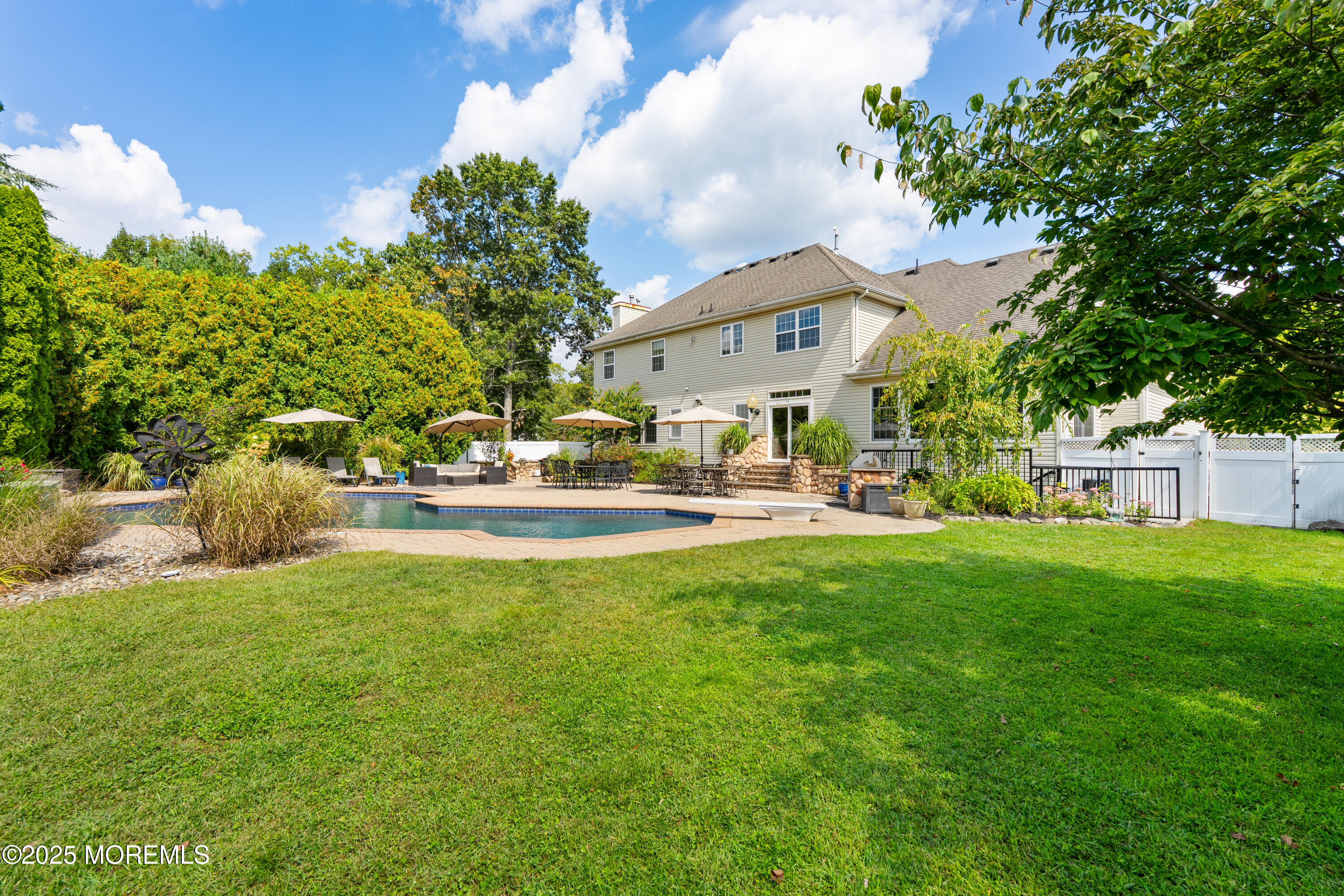 4 Belaire Drive Jackson NJ 08527