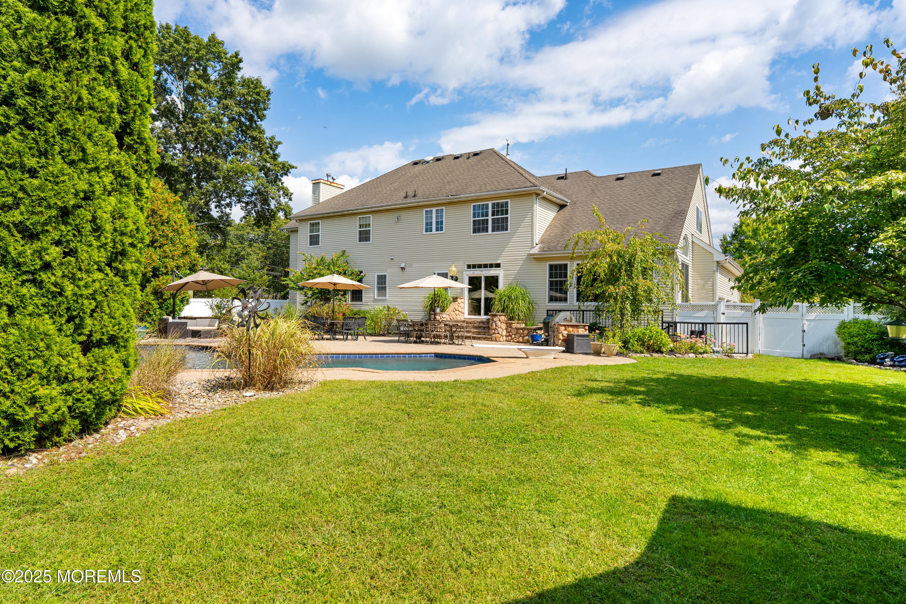 4 Belaire Drive Jackson NJ 08527