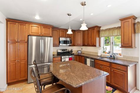 45 Compton Street Belford NJ 07718