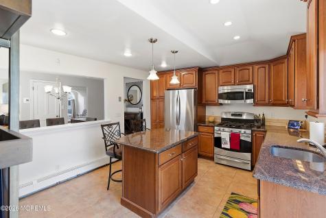 45 Compton Street Belford NJ 07718