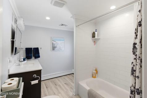 45 Compton Street Belford NJ 07718
