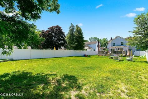 45 Compton Street Belford NJ 07718