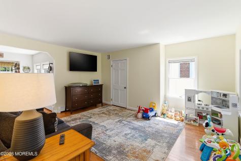 45 Compton Street Belford NJ 07718