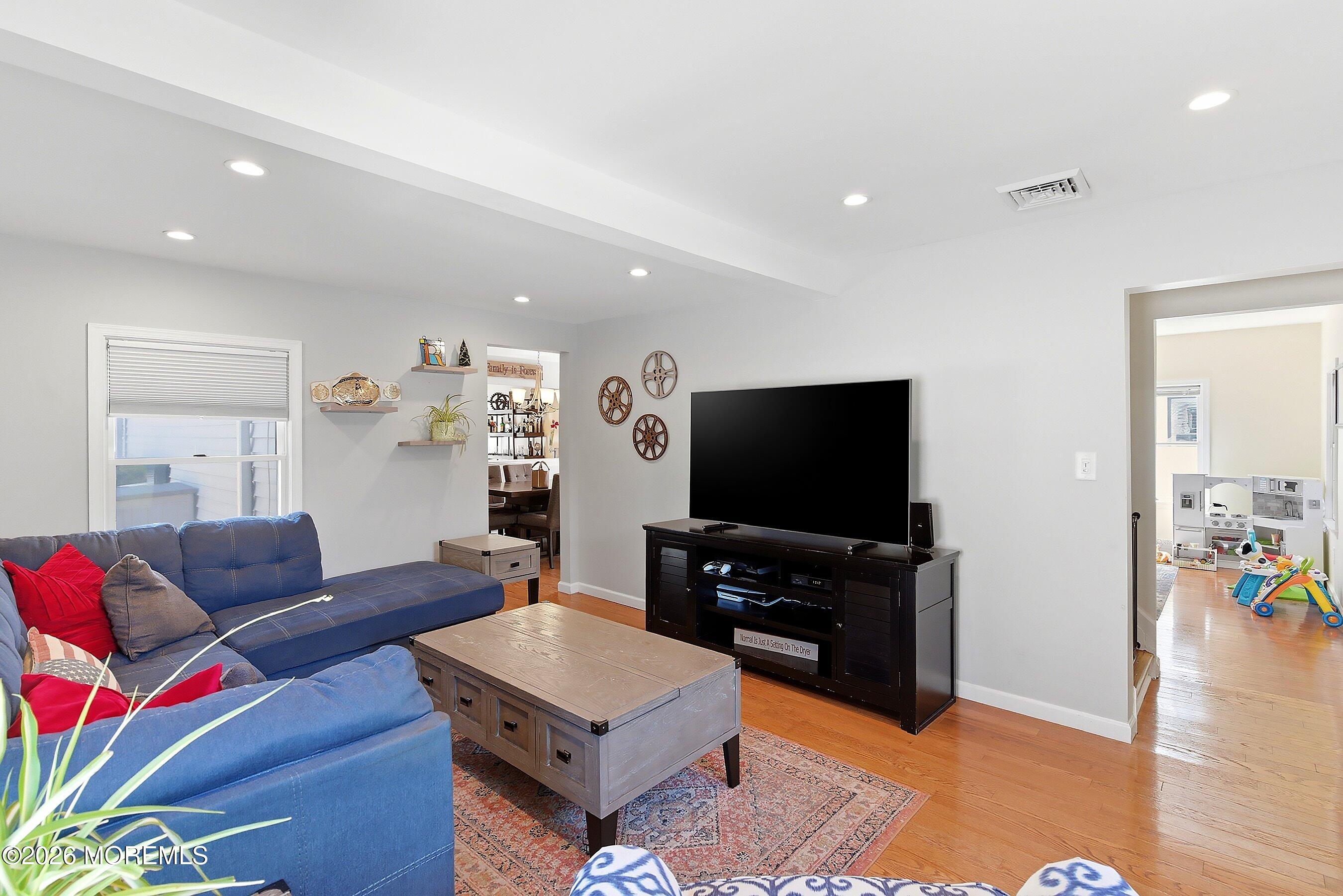 45 Compton Street Belford NJ 07718