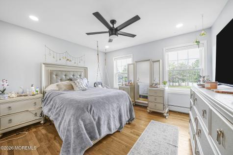 22 Alison Court Marlboro NJ 07746