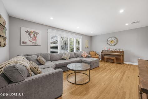 22 Alison Court Marlboro NJ 07746