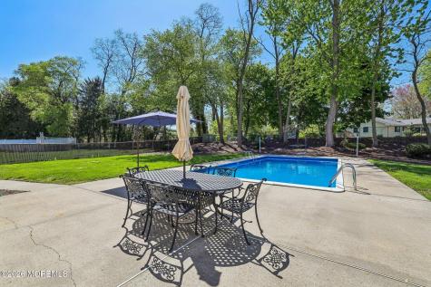 40 Stratford Drive Manalapan NJ 07726