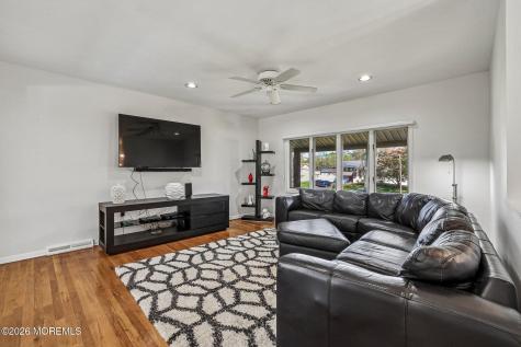 40 Stratford Drive Manalapan NJ 07726