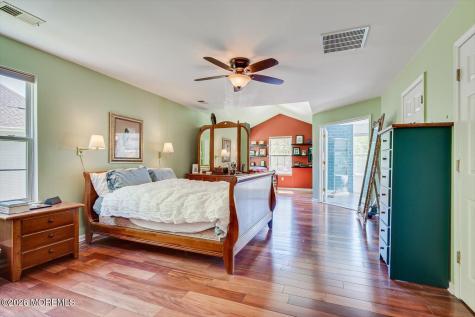 87 Queensbury Court Morganville NJ 07751