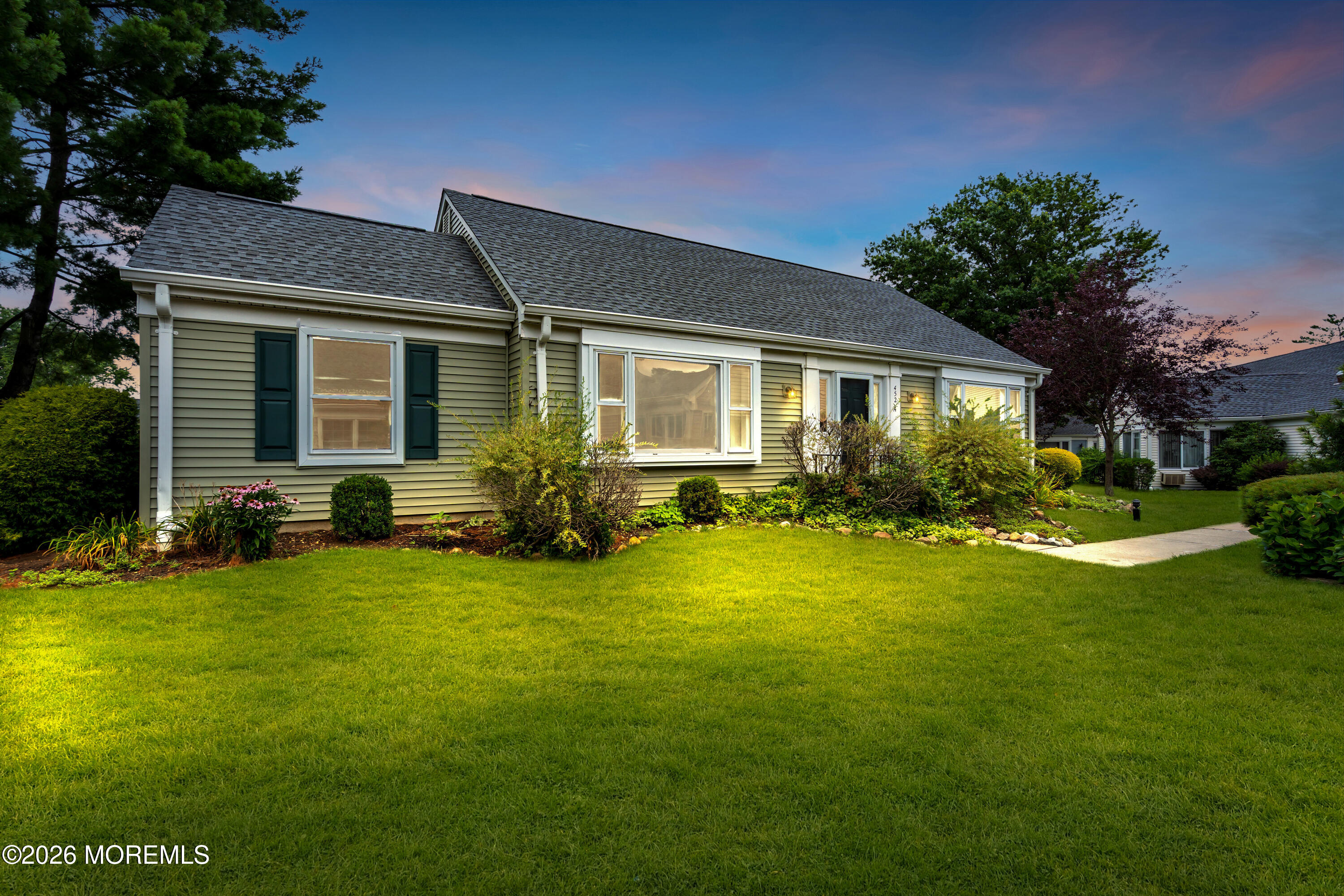 452 Roxbury Lane Monroe NJ 08831