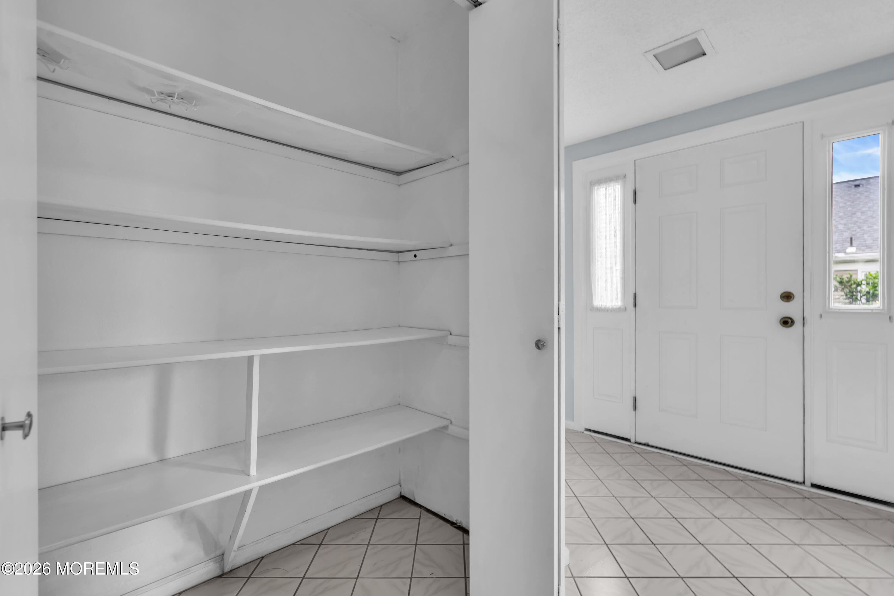 452 Roxbury Lane Monroe NJ 08831