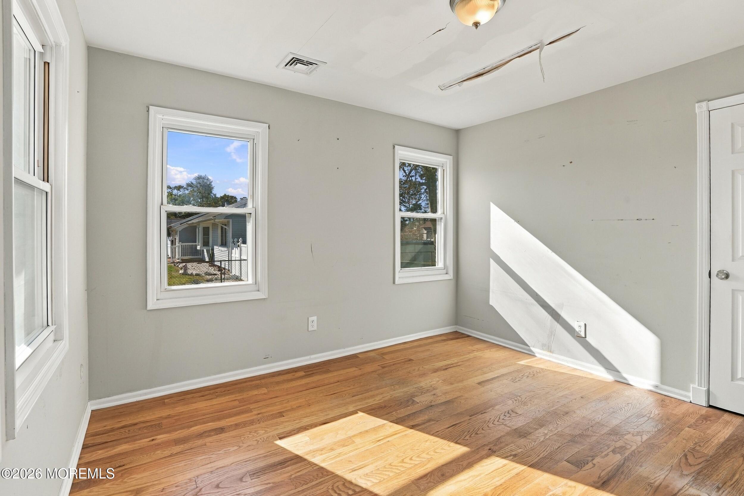 110 Beach Avenue Beachwood NJ 08722