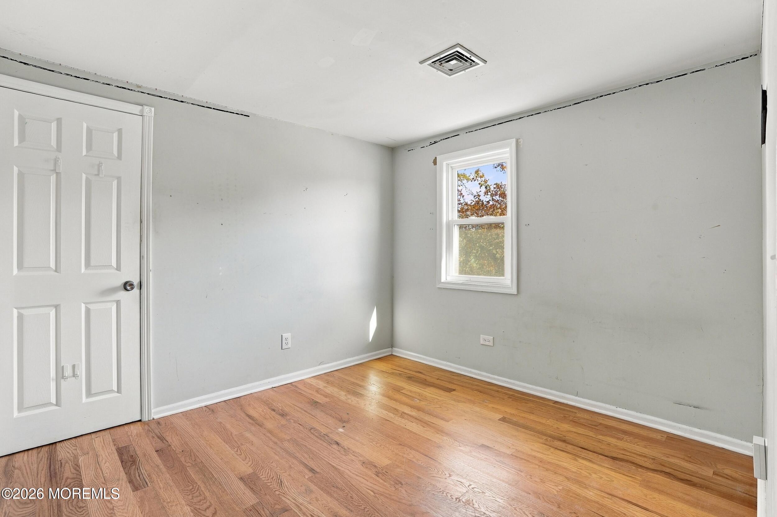 110 Beach Avenue Beachwood NJ 08722