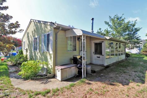 2 Brooklane Court Whiting NJ 08759