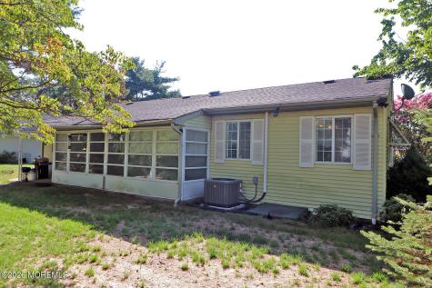 2 Brooklane Court Whiting NJ 08759