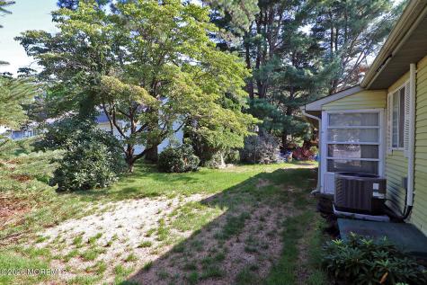 2 Brooklane Court Whiting NJ 08759