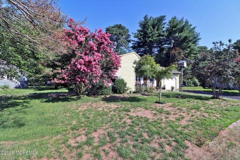 2 Brooklane Court Whiting NJ 08759