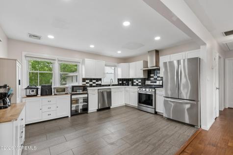 59 Oregon Avenue North Middletown NJ 07748